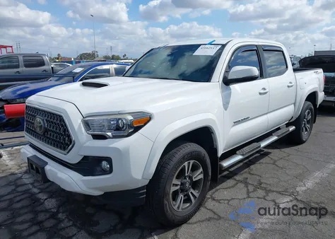 2019 Toyota Tacoma Trd Sport z USA, uszkodzony, nr VIN 3TMAZ5CN6KM092178